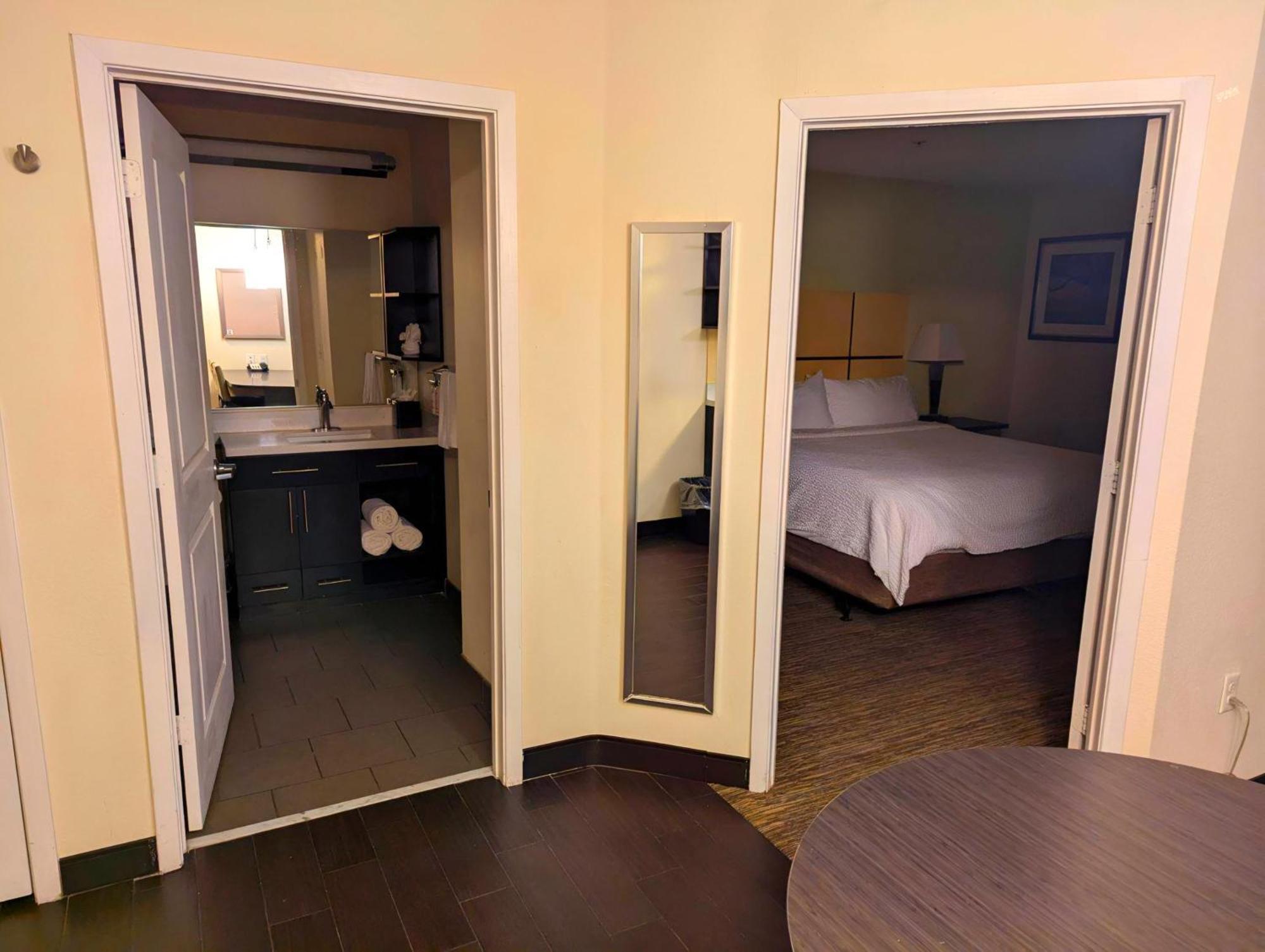 Candlewood Suites San Antonio Airport By Ihg Exterior photo